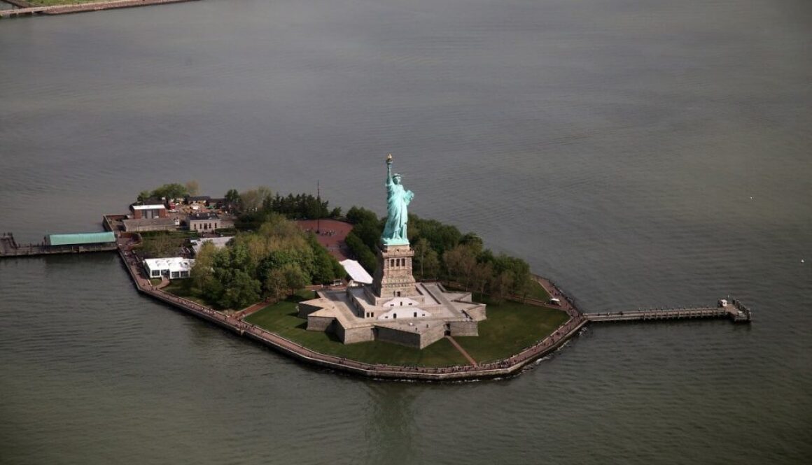 ESTA Antrag und Reisen in die USA Das Liberty Island in NY